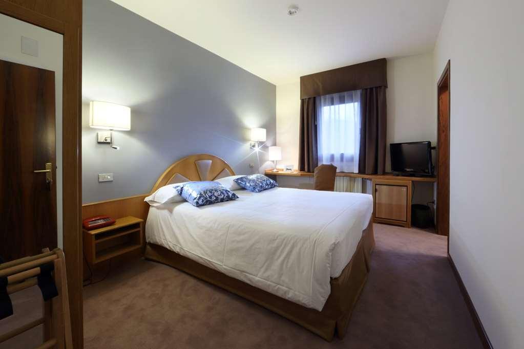 Hotel Doriguzzi Feltre Oda fotoğraf