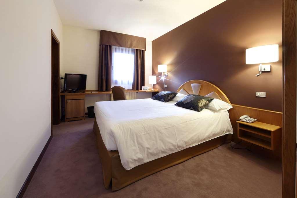 Hotel Doriguzzi Feltre Oda fotoğraf